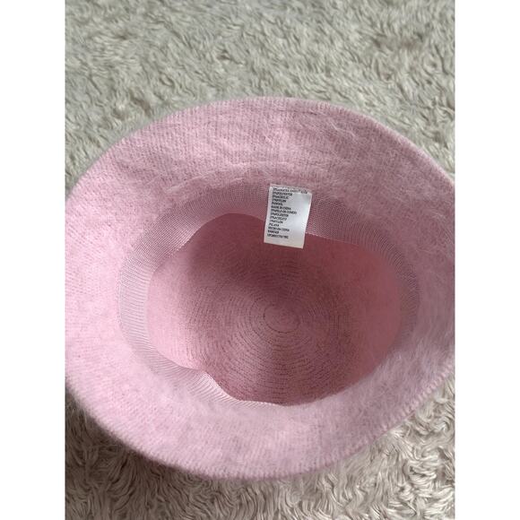 Gorgeous Vintage Pink Angora Fuzzy Bucket Hat with Snowflake Brooch - Picture 4 of 7